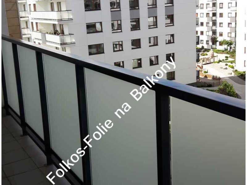 Folie na szklane balustrady balkonowe- folia matowa na BALKON Warszawa -Oklejamy balkony
