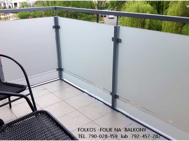 Oklejamy balkony Warszawa- folia matowa na szyby balkonowe Folkos folie mat mrożony